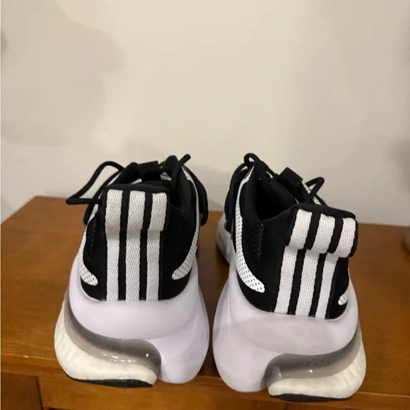 adidas AlphaBoost V1 Low Black White - HQ4517  men’s 10 - Picture 4 of 7